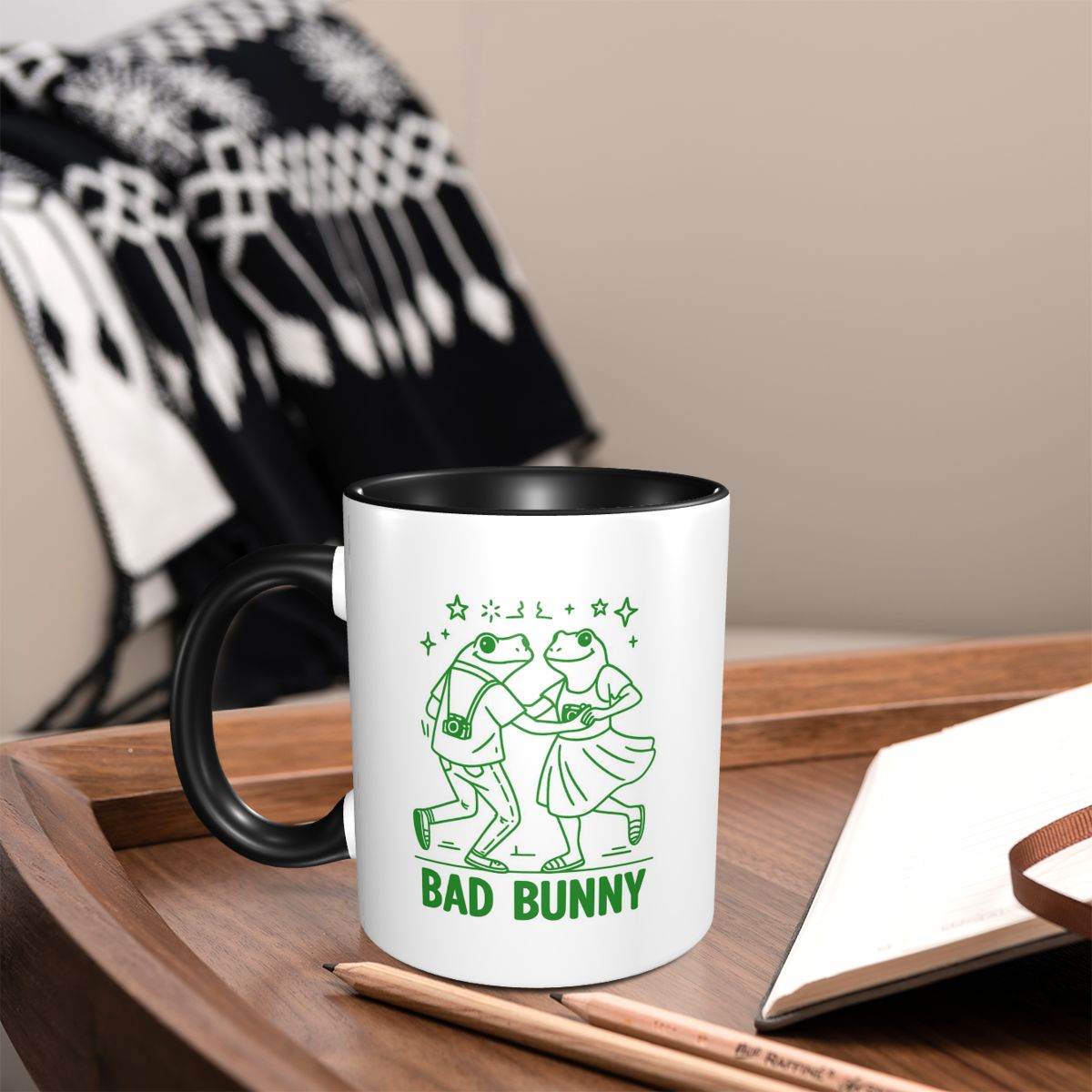 Bads Bunnys DeBi TiRAR MaS FOT - Coffee Tea Cup Foto recension och pris